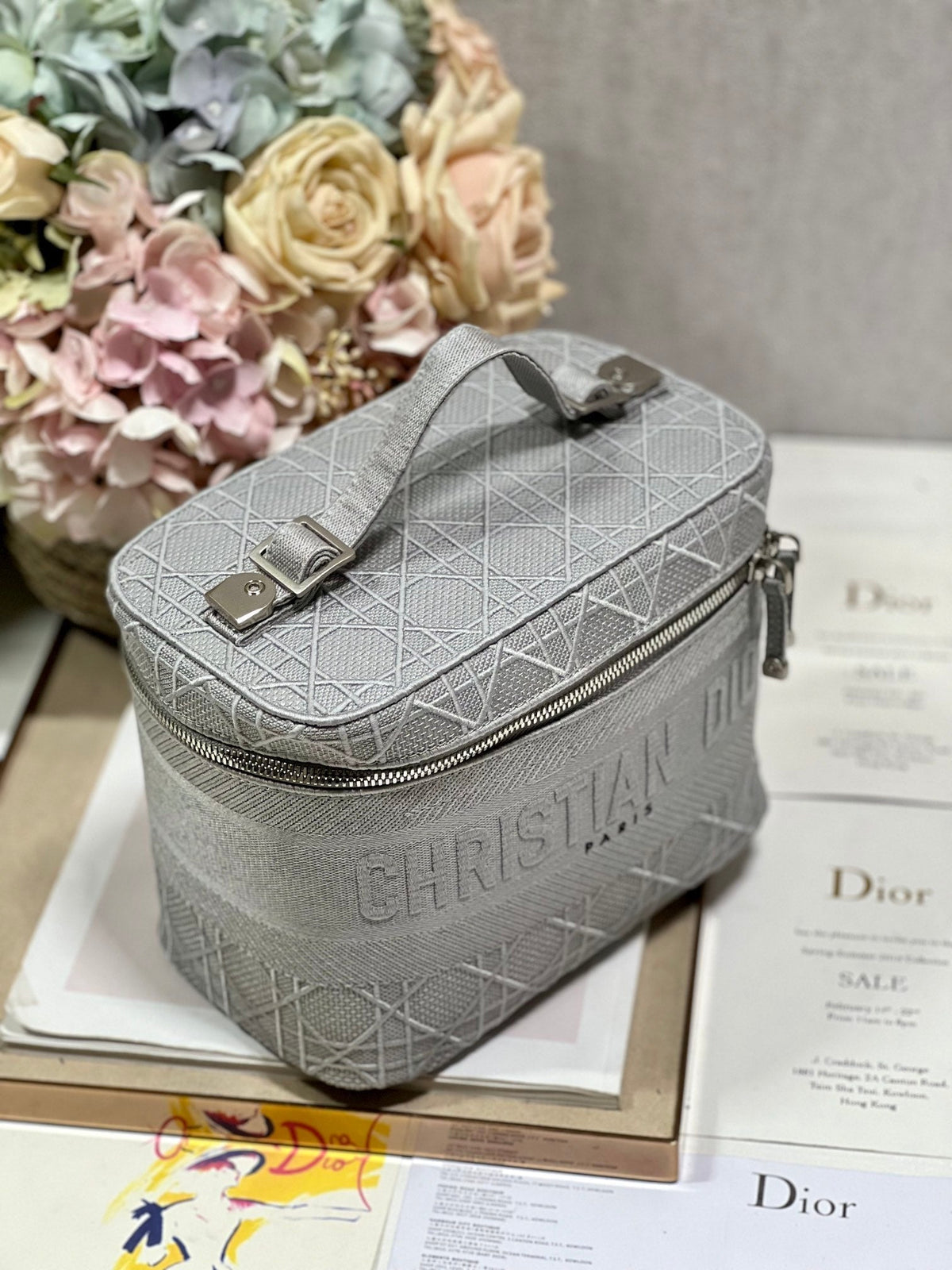DIOR SMALL 25 TRAVEL VANITY CASE WITH SHOULDER STRAP DOVE GRAY