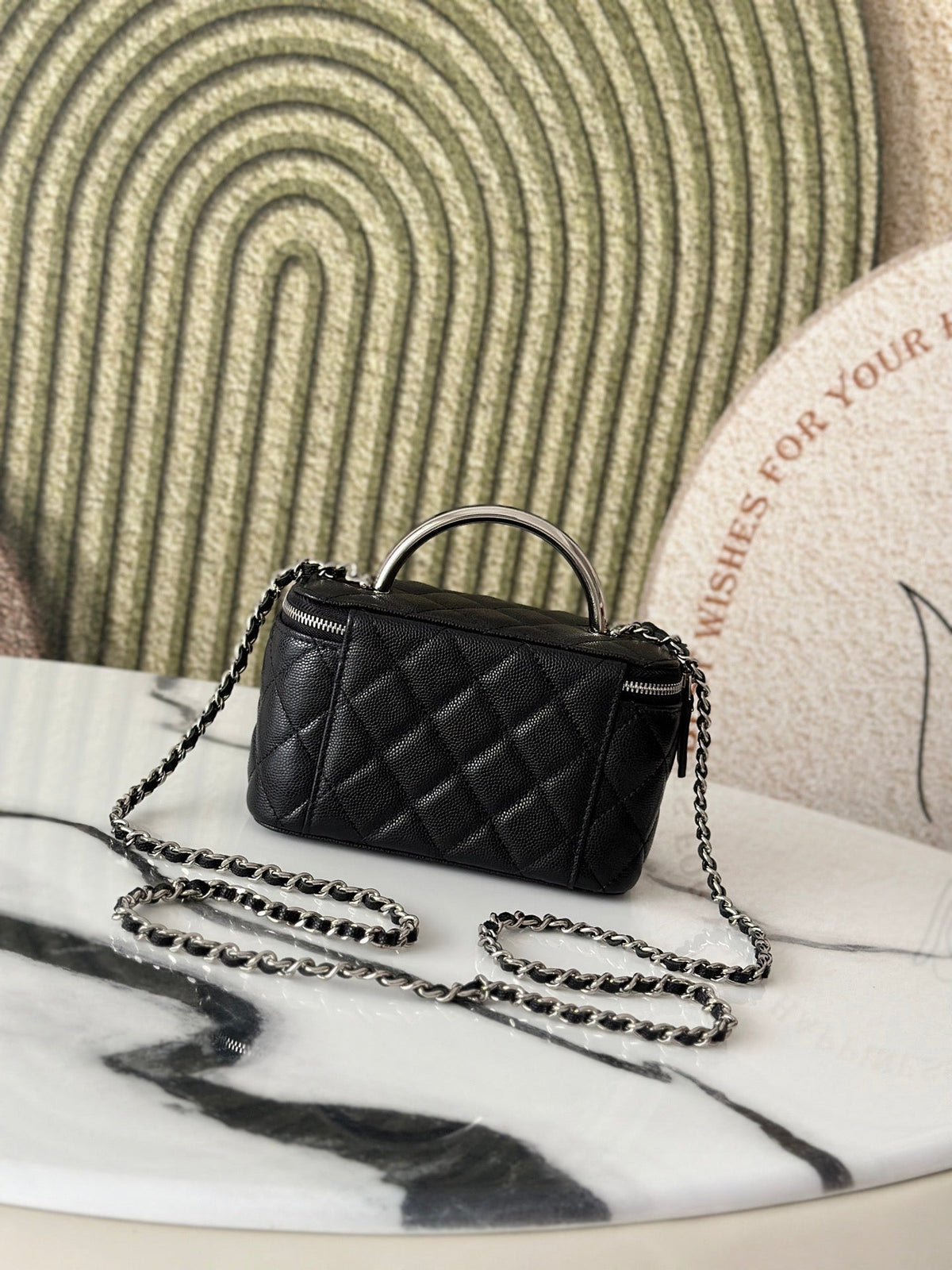 CHANEL 25P VANITY 17 CAVIAR WITH HANDLE METAL IN BLACK CALFSKIN SILVER HARDWARE