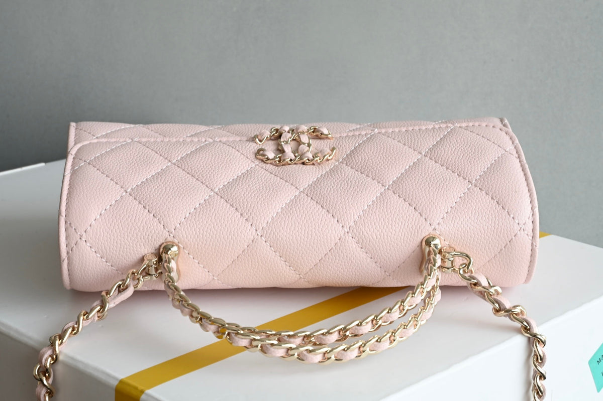 CHANEL 25S KELLY 18 CM IN LIGHT PINK LAMBSKIN