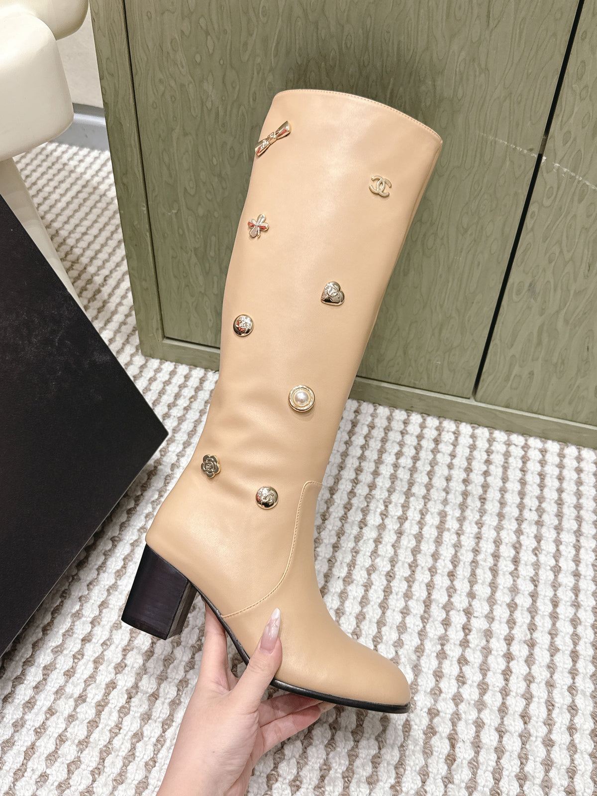 CHANEL 25S KNEE-HIGH BOOTS IN BEIGE CALFSKIN WITH RHINESTONES