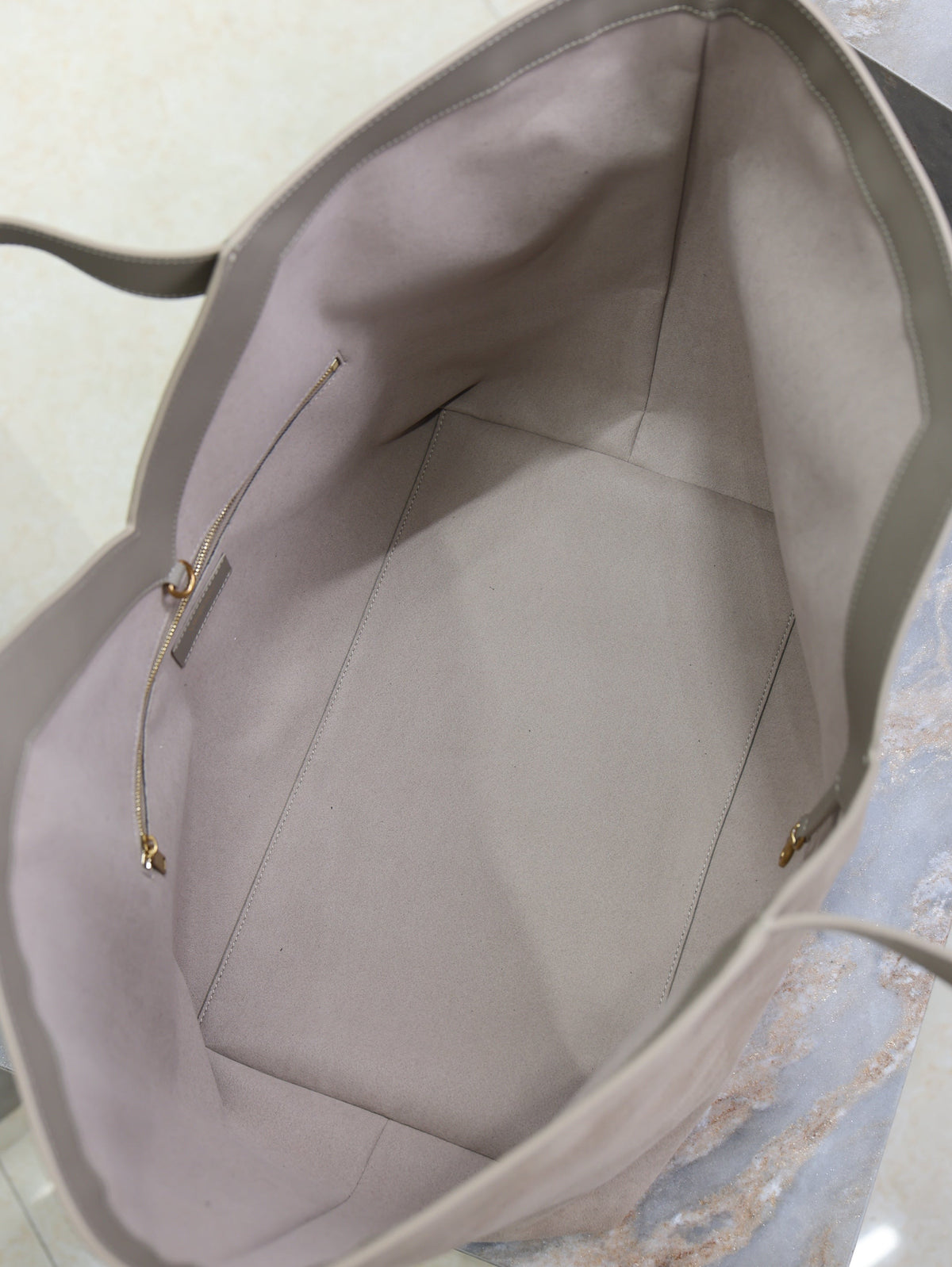 YSL 25S Y MAXI TOTE 50 IN DRY GRAIN SUEDE GOLD HARDWRE
