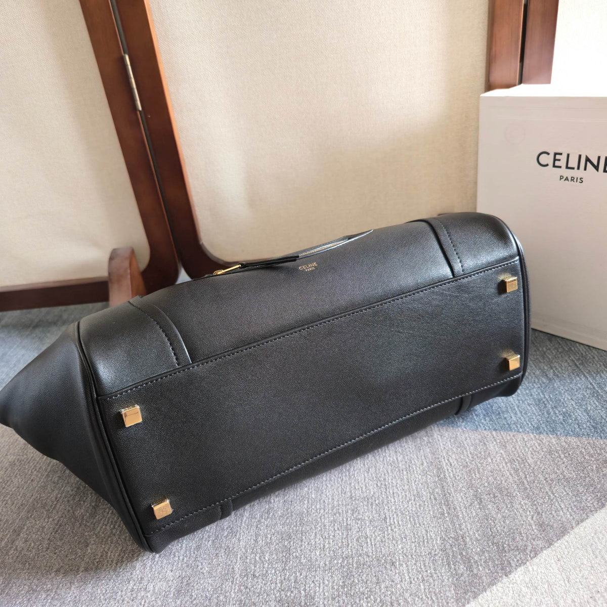 CELINE 25S MEDIUM SMILING NEW LUGGAGE 36MM IN BLACK SUPPLE SHINY LAMBSKIN