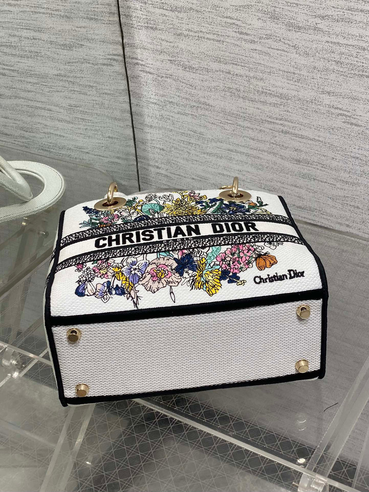 DIOR 25S SMALL LADY D-LITE BAG 24 IN WHITE  FLOWERS CALENDAR ALLOVER EMBROIDERY