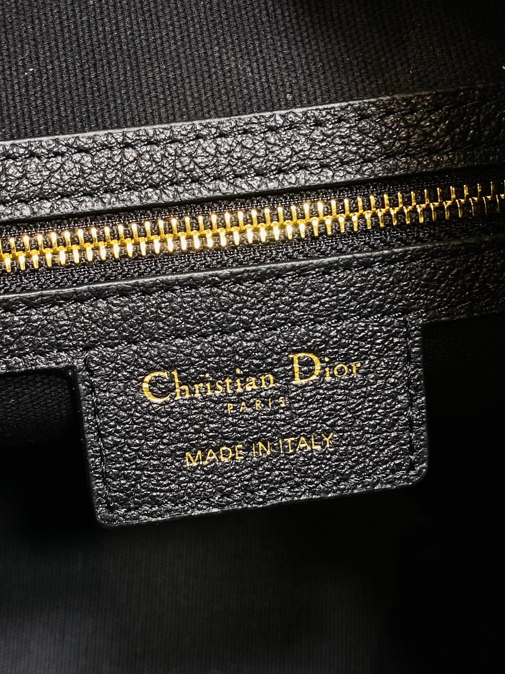 DIOR 25S VOYAGE BAG 34 IN BLACK FLAT MACROCANNAGE GRAINED CALFSKIN
