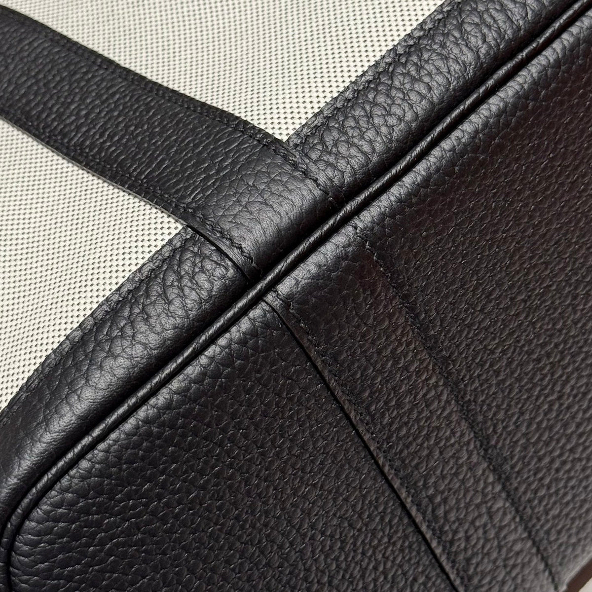 HERMES GARDEN PARTY 30CM IN WHITE TOILETS COTTON CANVAS AND BLACK CALFSKIN