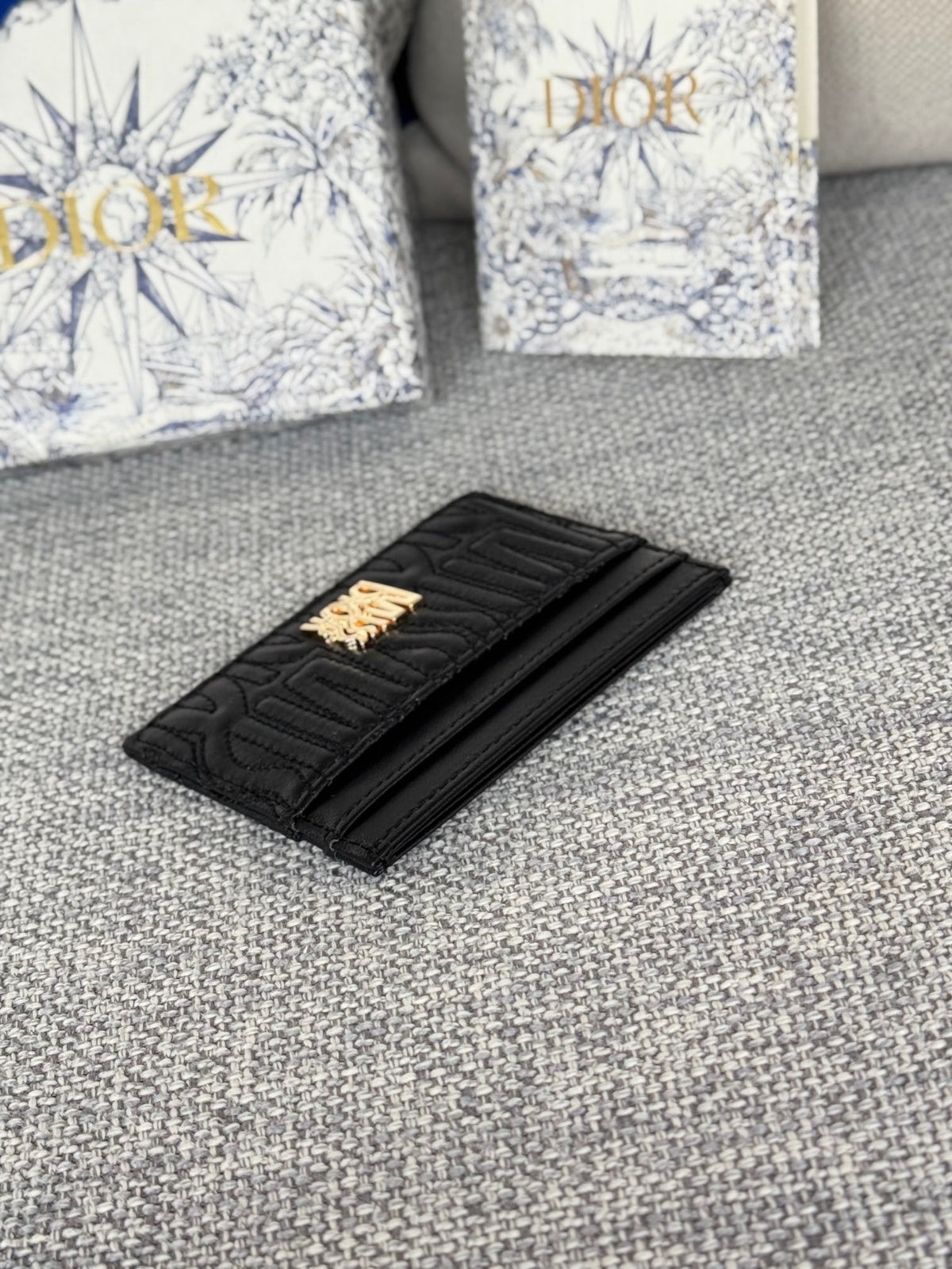 DIOR FREESIA CARD HOLDER 10 IN BLACK QUILTED ALLOVER CALFSKIN