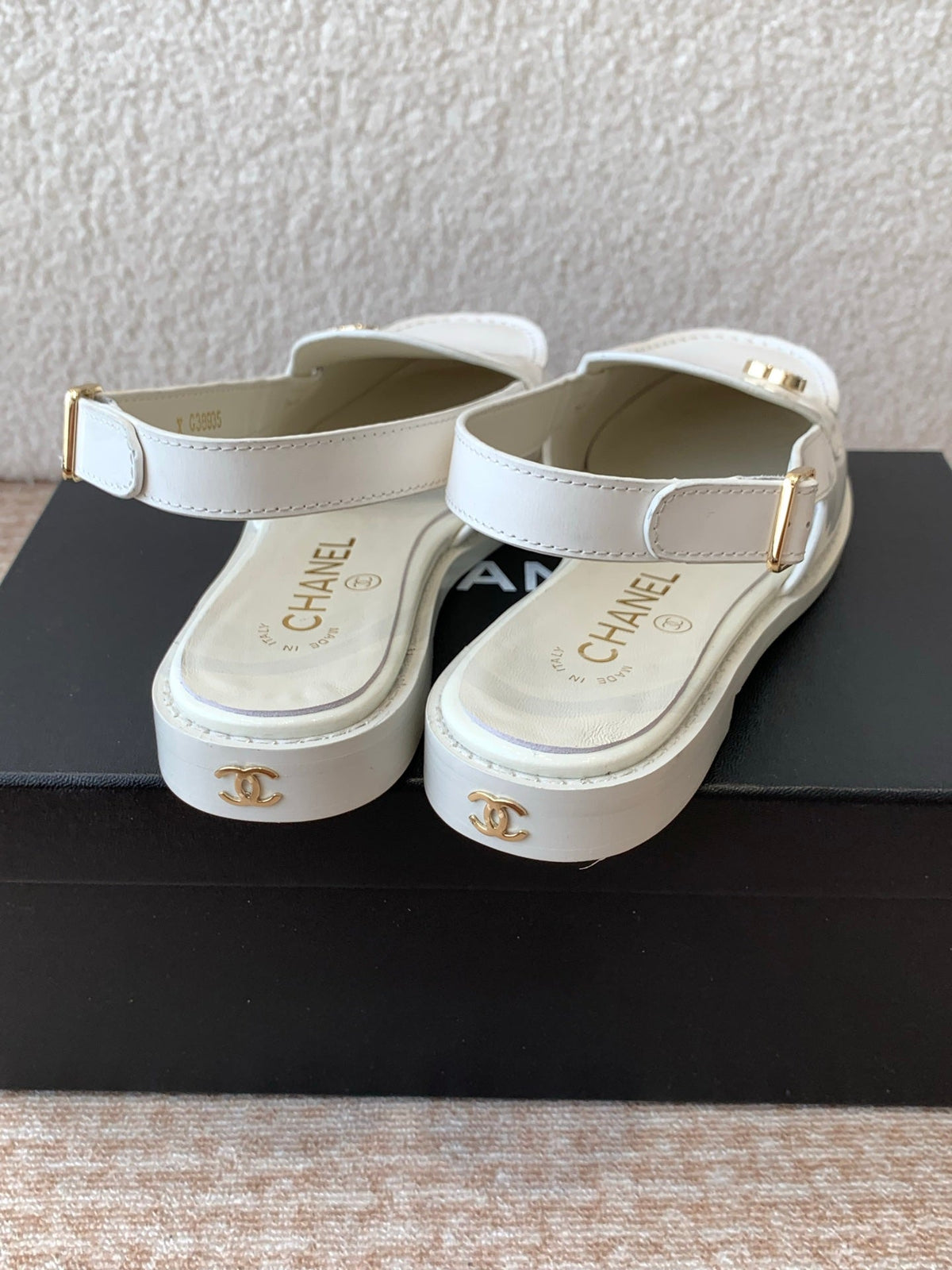 CHANEL MOASIN SLINGBACK IN WHITE PATENT CALFSKIN
