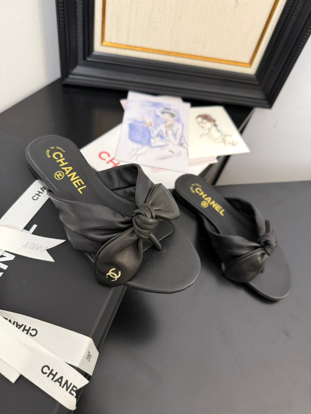 CHANEL 25C Thong Sandal Bow Black Lambskin 233562