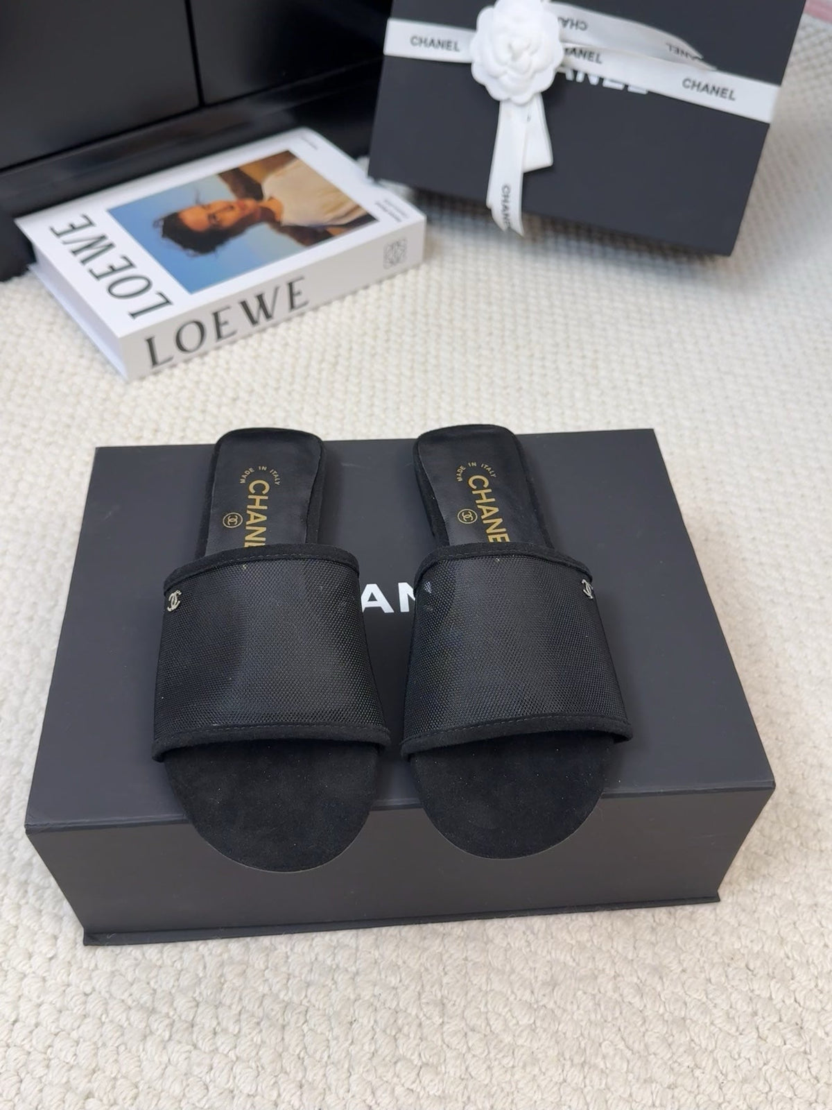 CHANEL FLAT SLIDE IN BLACK MESH AND SUEDE