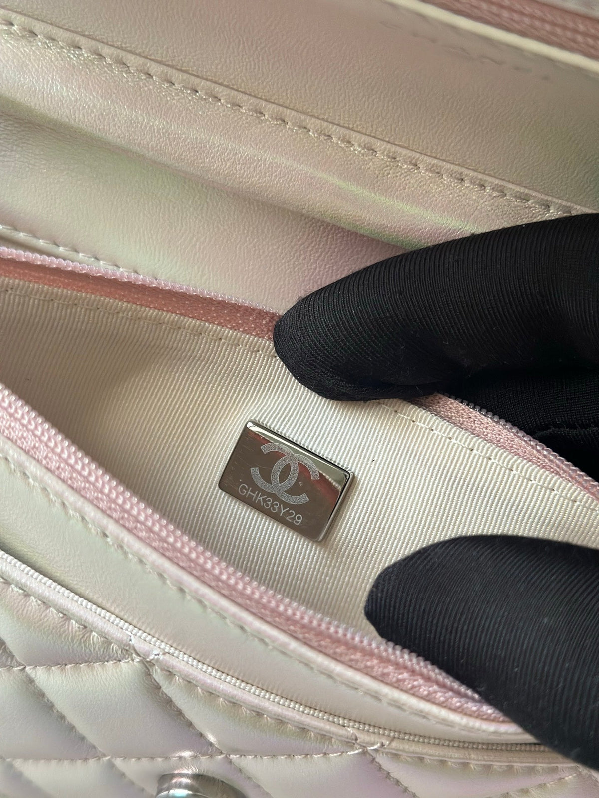 CHANEL 25S WALLET ON CHAIN 19 IN PEARLESCENT PINK WHITE LAMBSKIN
