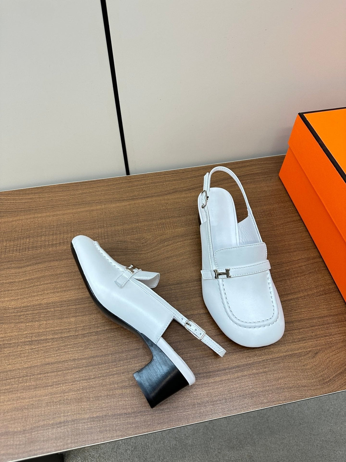 HERMES Infinie 50 pump white