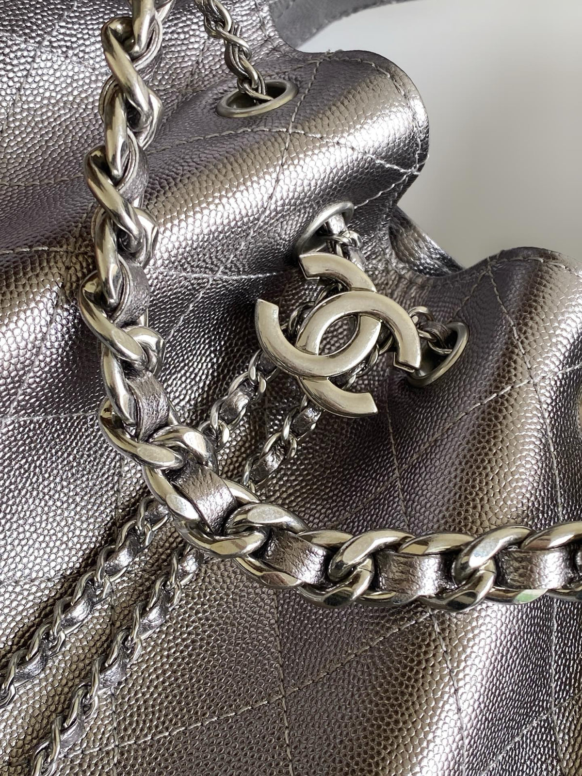 CHANEL 25S HOBO BAG 30 IN LILAC SILVER METALLIC CAVIAR