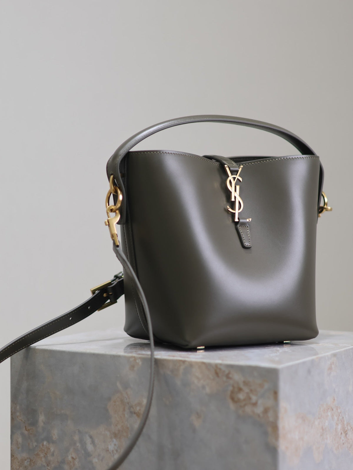 YSL 25S LE 37 MINI 20 IN DARK OLIVE CALFSKIN GOLD HARDWARE